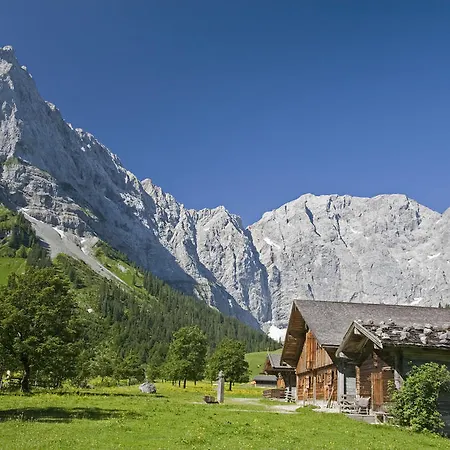 Ferienlandhaus Alpinum *