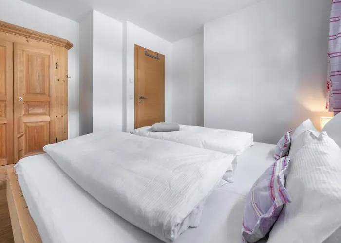 Ferienlandhaus Alpinum 아파트 렌그레스